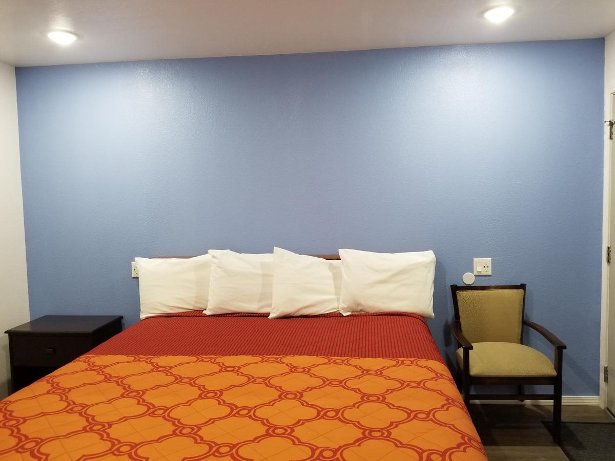 Travis Lodge Motel 16 Оукланд Екстериор снимка
