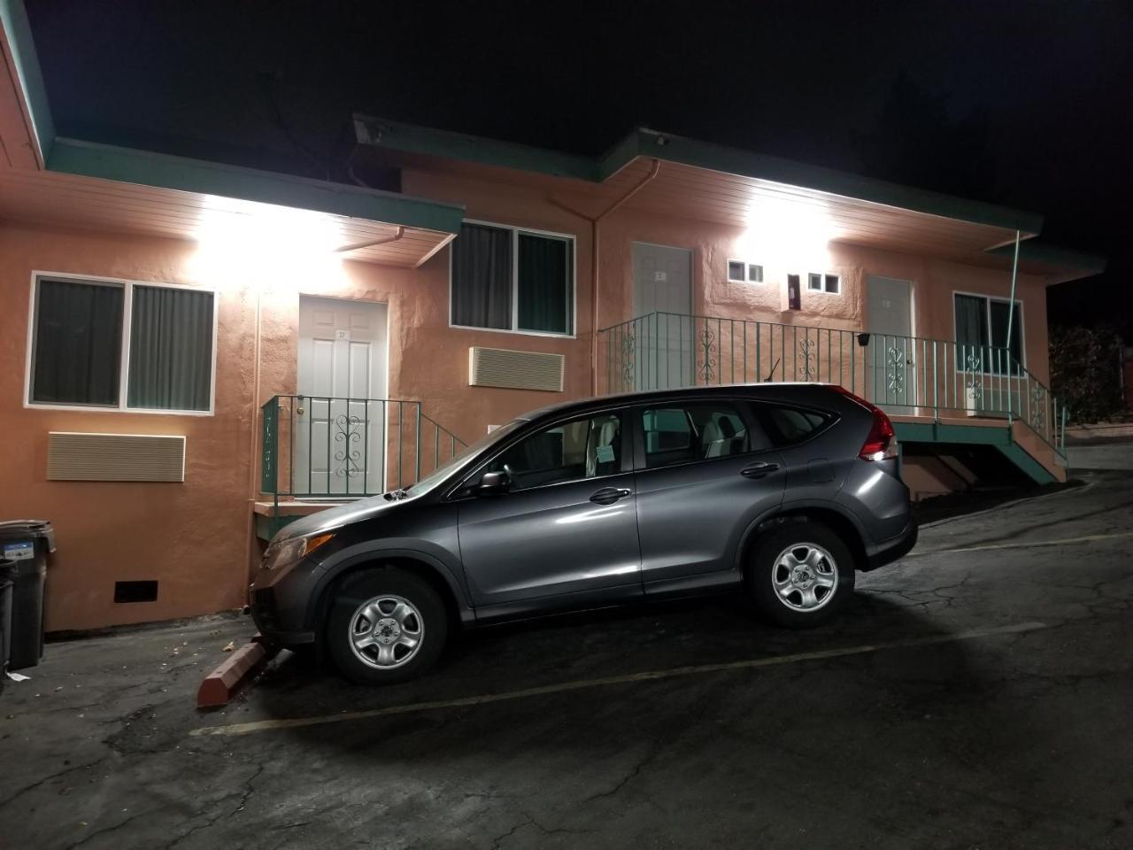 Travis Lodge Motel 16 Оукланд Екстериор снимка